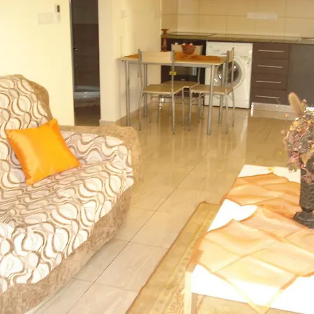 Apartman Ag. Spiridonos 5 *